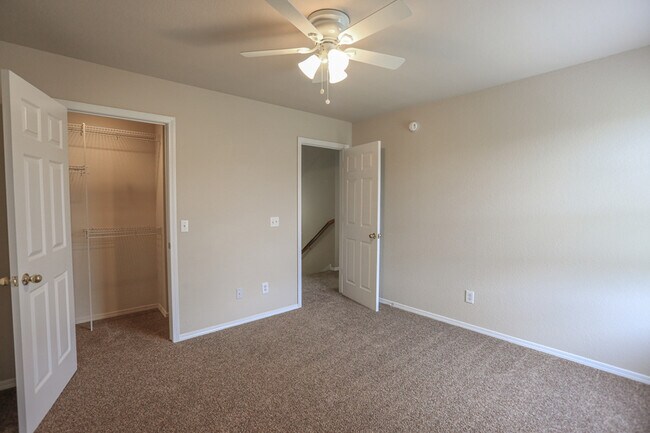 Building Photo - 3509 SW Deerfield Blvd