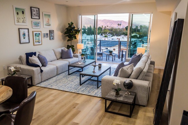 Building Photo - FriendzZ By Live The Co.