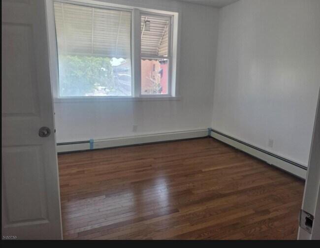 Building Photo - 139 Monticello Ave