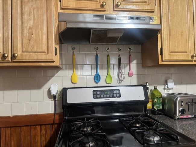 Building Photo - 108 Wilmington Ave