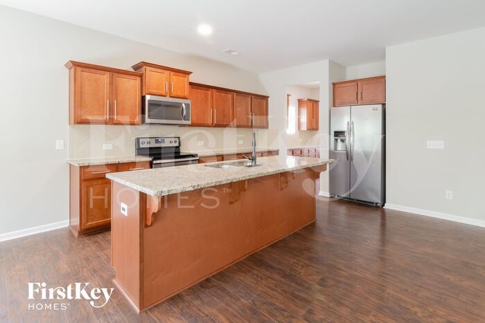 Building Photo - 313 Dunlin Dr