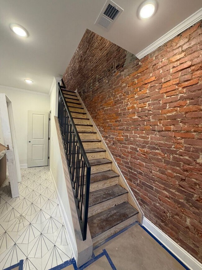 Building Photo - 4417 N 9th St