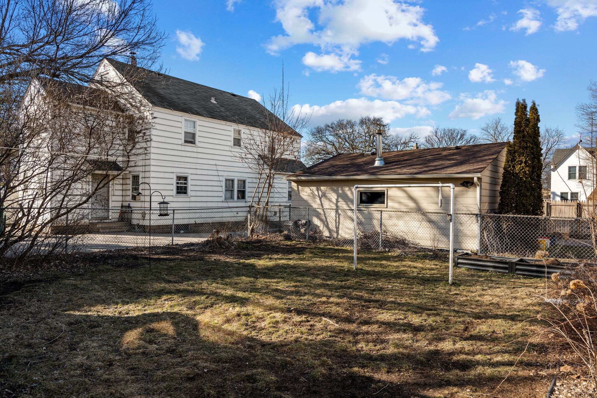 Building Photo - 1109 3rd St NW