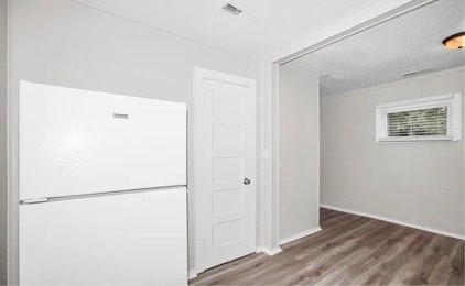 Building Photo - 4013 9th Ave SW