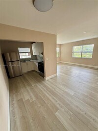 Building Photo - 1607 Arthur St