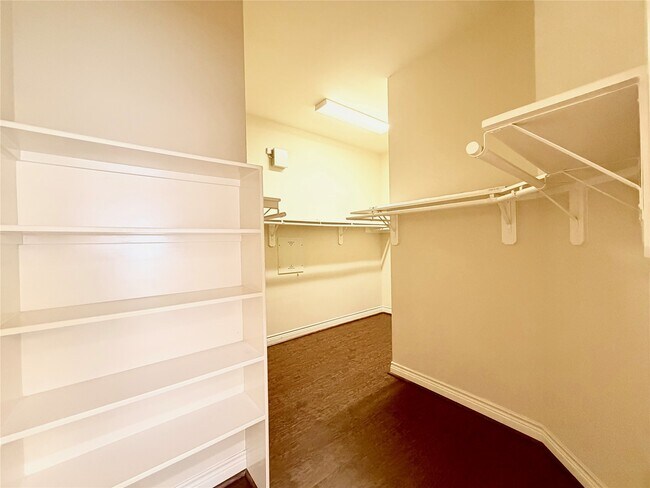 Building Photo - 22015 Rustic Canyon Ln