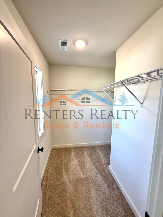 Building Photo - Modern Luxury Townhouse in the Heart of Huntsville