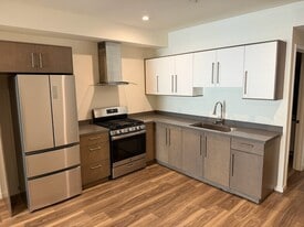 Building Photo - Coldwater Flats