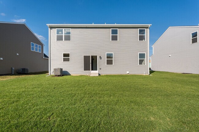 Building Photo - 513 Carter Ave