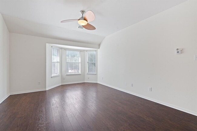 Building Photo - 13202 Fawn Valley Dr