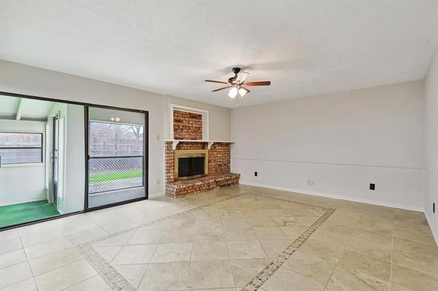 Building Photo - 804 Forest Glen Dr