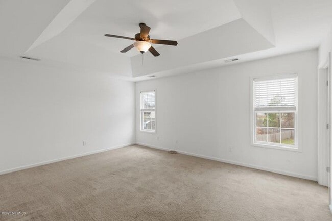 Building Photo - 147 Harvest Moon Dr