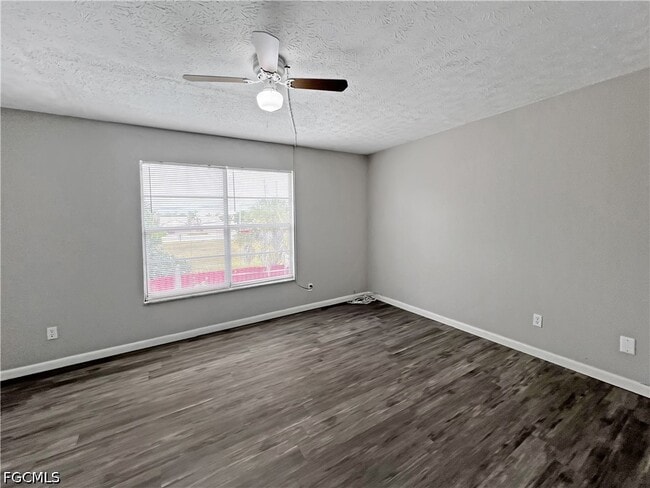 Building Photo - 1123 SW 48th Terrace