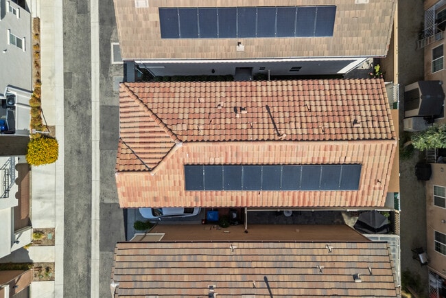 Building Photo - 14610 Isla Vista Dr