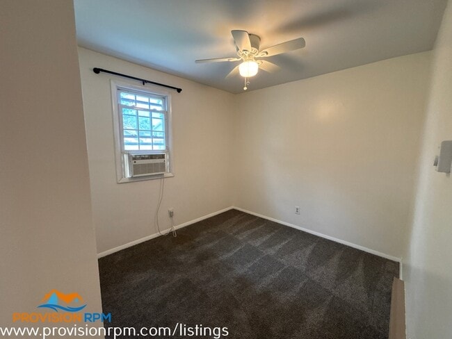 Building Photo - 7826 Bodkin View Dr
