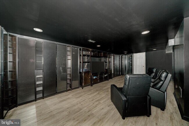 Building Photo - 3105 Glissade Ct