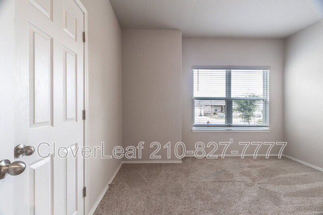 Building Photo - 13040 Heathers Sun