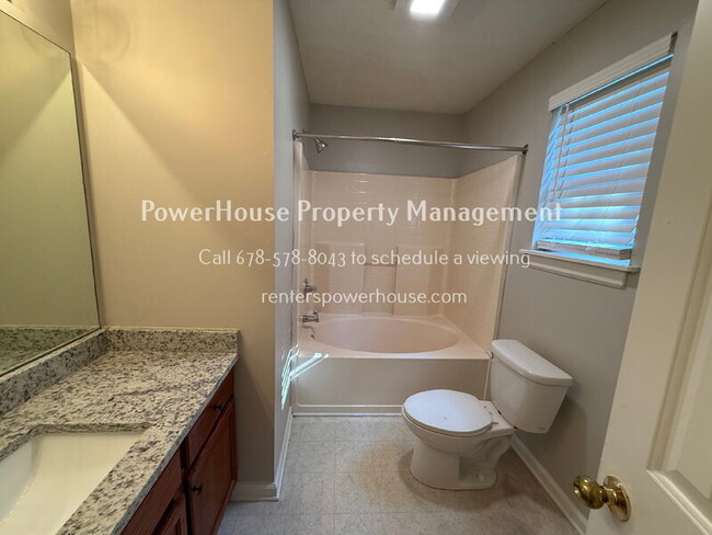 Building Photo - 217 Farmville Ct