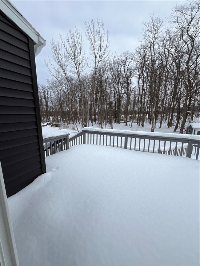 Building Photo - 7026 Lake Ave