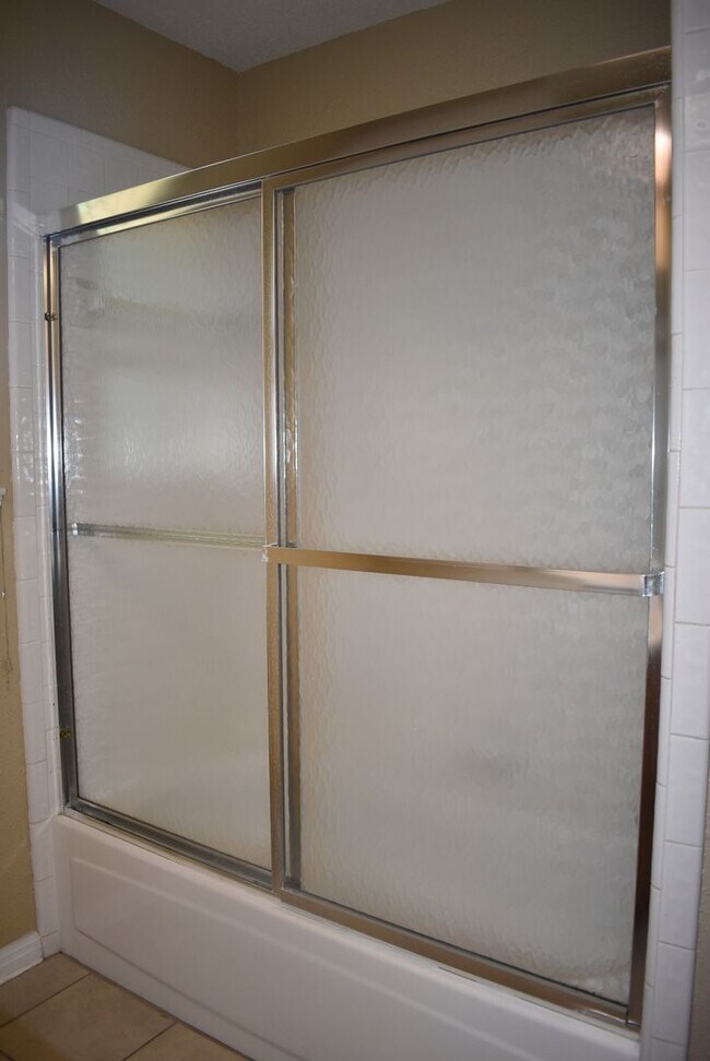 Building Photo - 3 Bedroom in Copperas Cove Established Neighborhood!