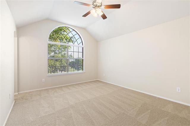 Building Photo - 9750 Grassland Dr