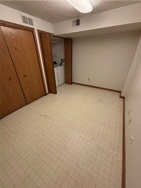 Building Photo - 236 Westside Dr