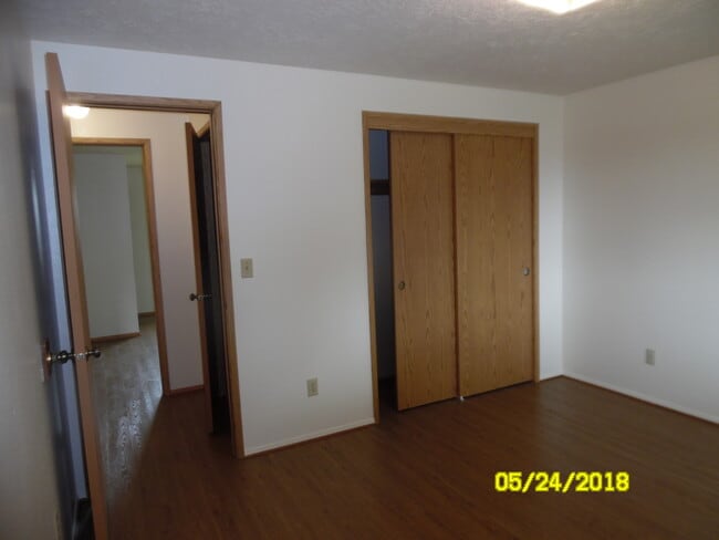 Building Photo - 745 SE Alethea Way
