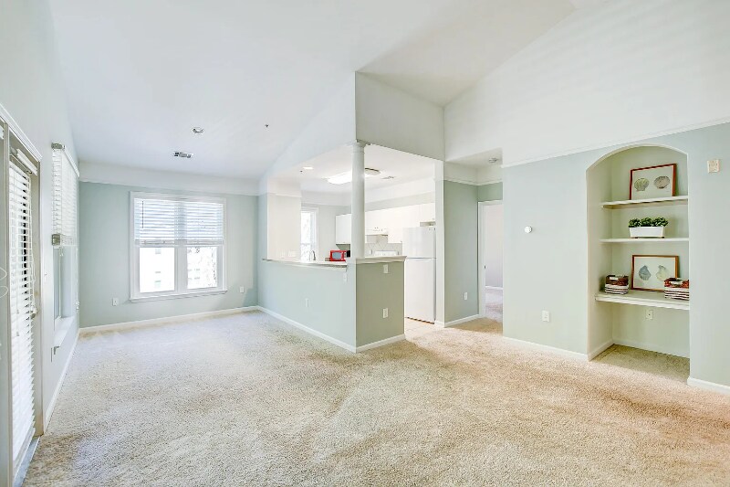 Building Photo - 2233 Egret Crest Ln