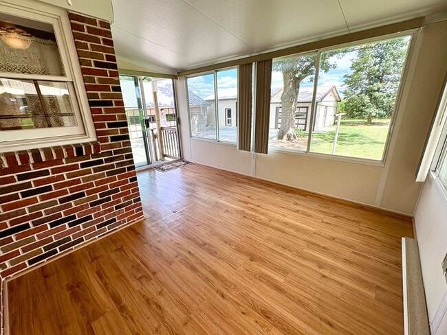 Building Photo - 3 Bedroom 2 Bathroom in Annville w/Huge Ga...