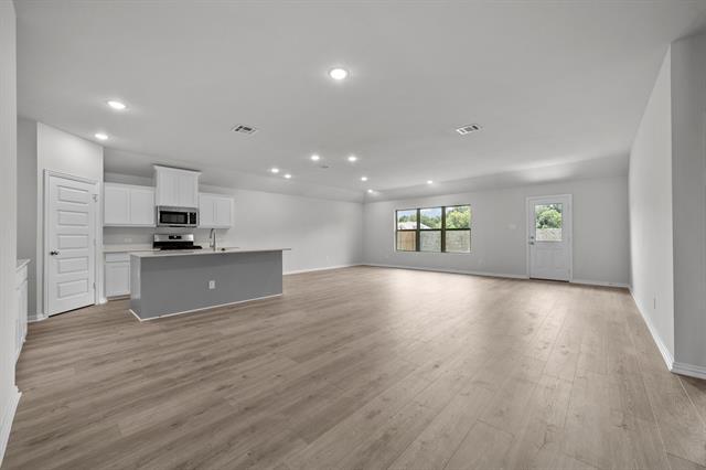 Building Photo - 533 Hickory Rdg Dr