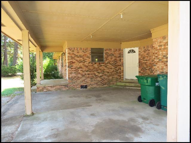 Building Photo - 9900 Pinnacle Valley Rd