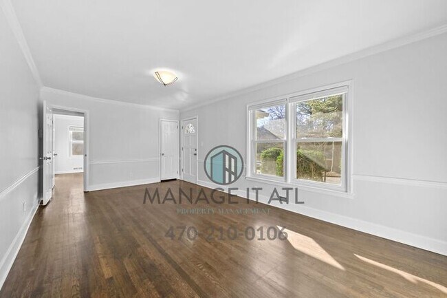 Building Photo - Beautifully renovated 3 bedroom house in Tucker, GA!