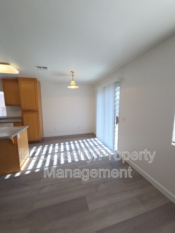 Building Photo - 1510 Sunnybank Dr