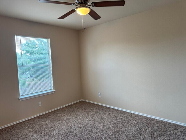 Building Photo - 9061 Clearwood Pth