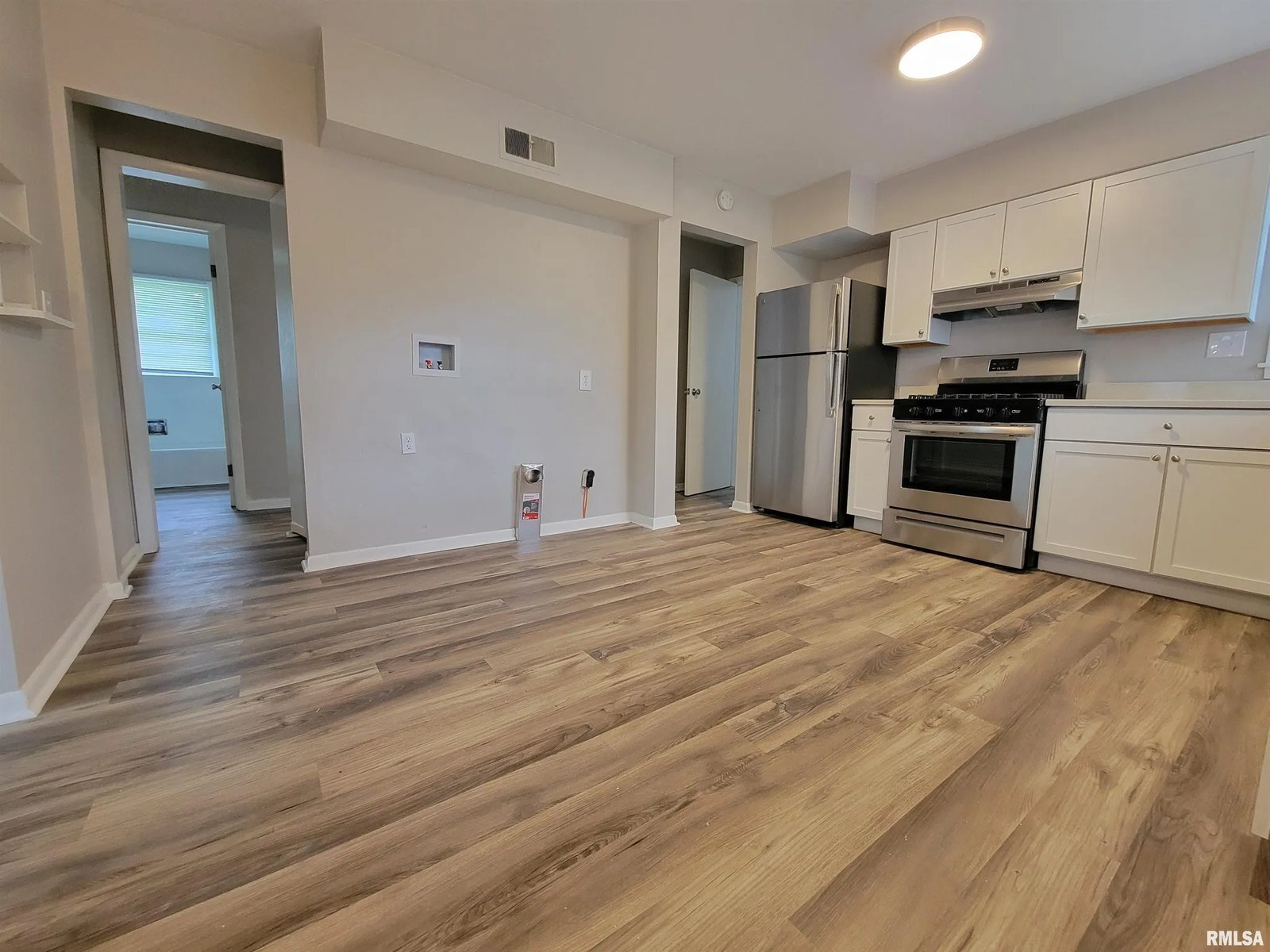 Building Photo - 2617 W Kansas St