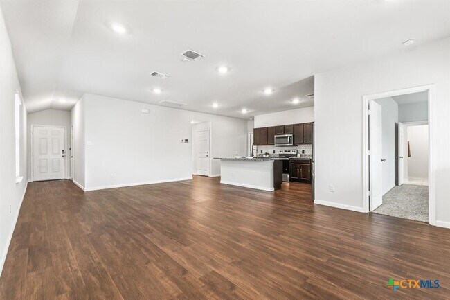 Building Photo - 132 Ragnar Dr