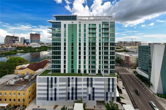 Building Photo - 777 3rd Ave N