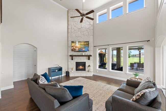 Building Photo - 9502 Windsong Dr