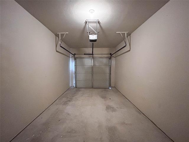 Building Photo - 5508 Dolores Pl