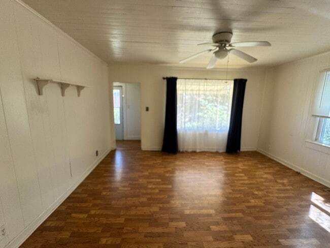 Building Photo - 2/1 in Downtown Kings Mountain, NC