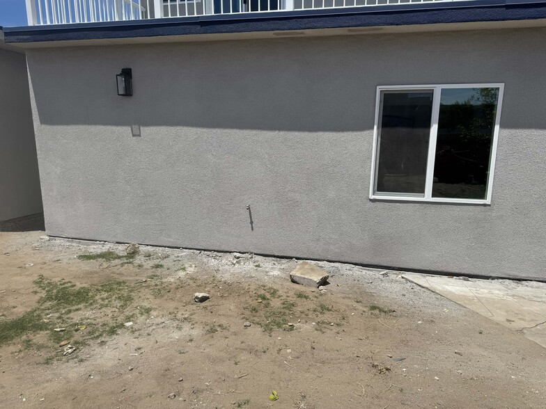Building Photo - 3018 Nimitz Blvd