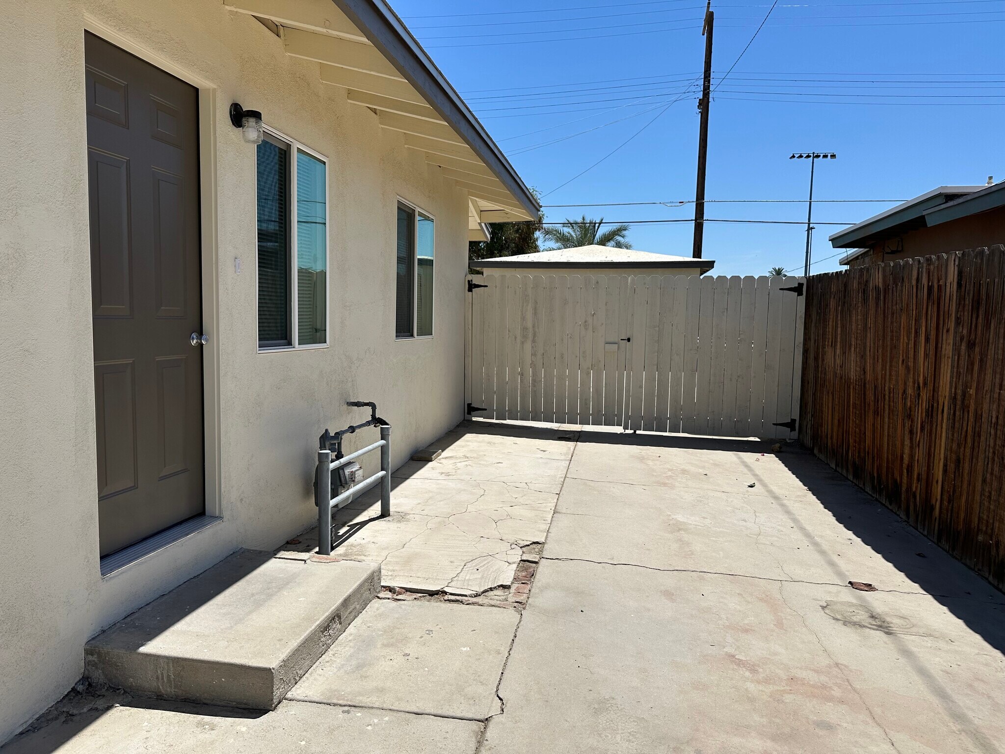 Building Photo - 44900 Rubidoux St