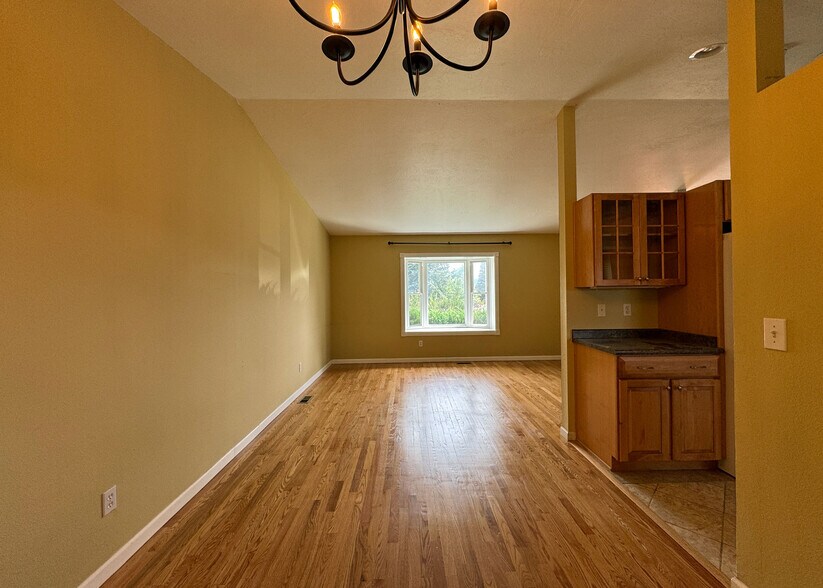 Building Photo - 8038 Horizon Dr