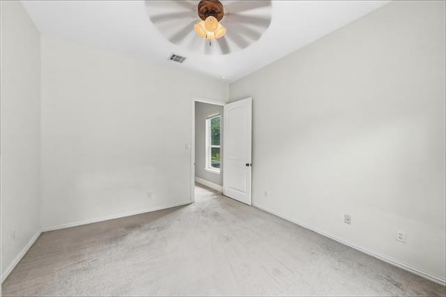 Building Photo - 129 Acorn Ln