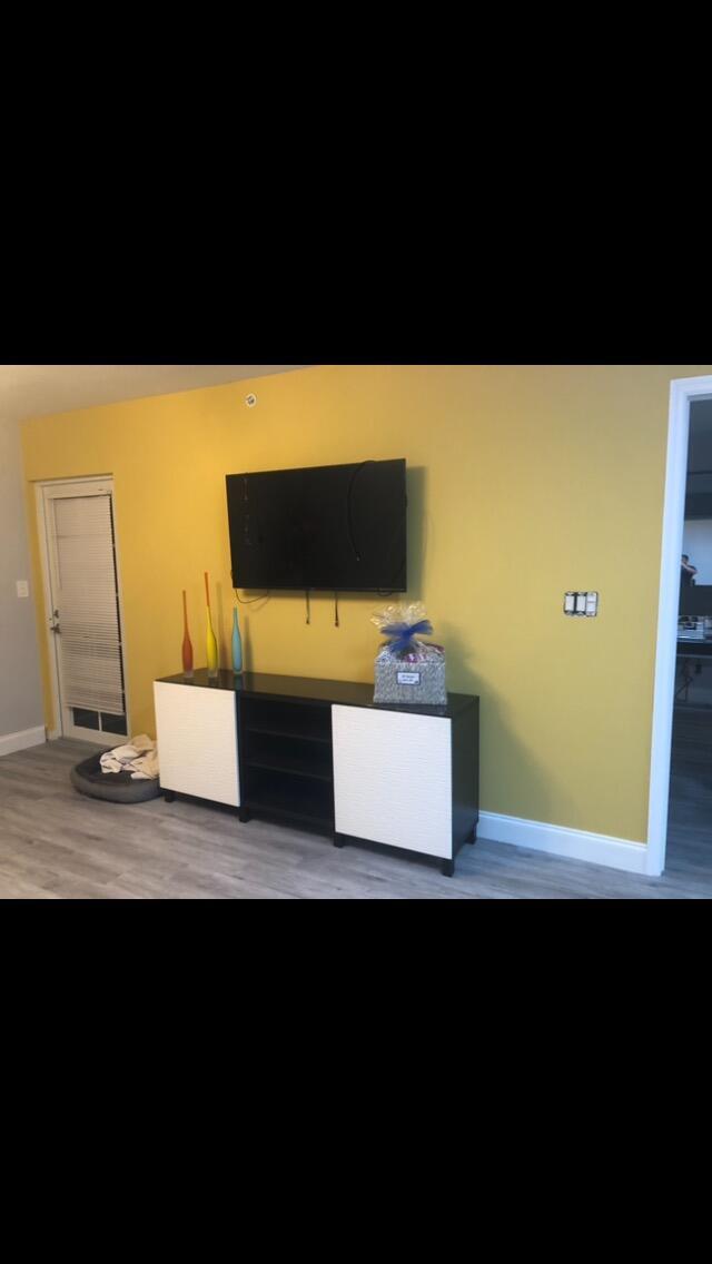 Building Photo - 1801 N Flagler Dr