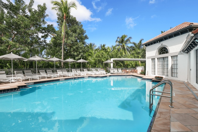 Building Photo - Promenade at Aventura Apartments