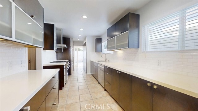 Building Photo - 509 N Dianthus St