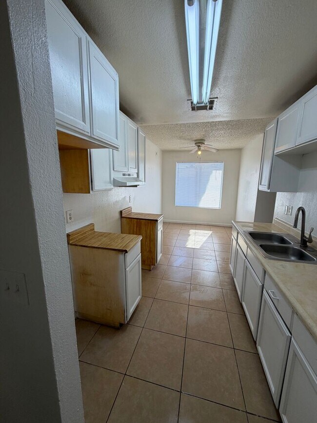 Building Photo - 2762 Sidewinder Ln