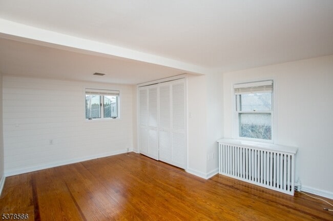 Building Photo - 67 Ferry St