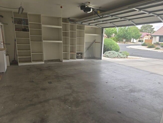 Building Photo - 418 Mt Baldy Cir